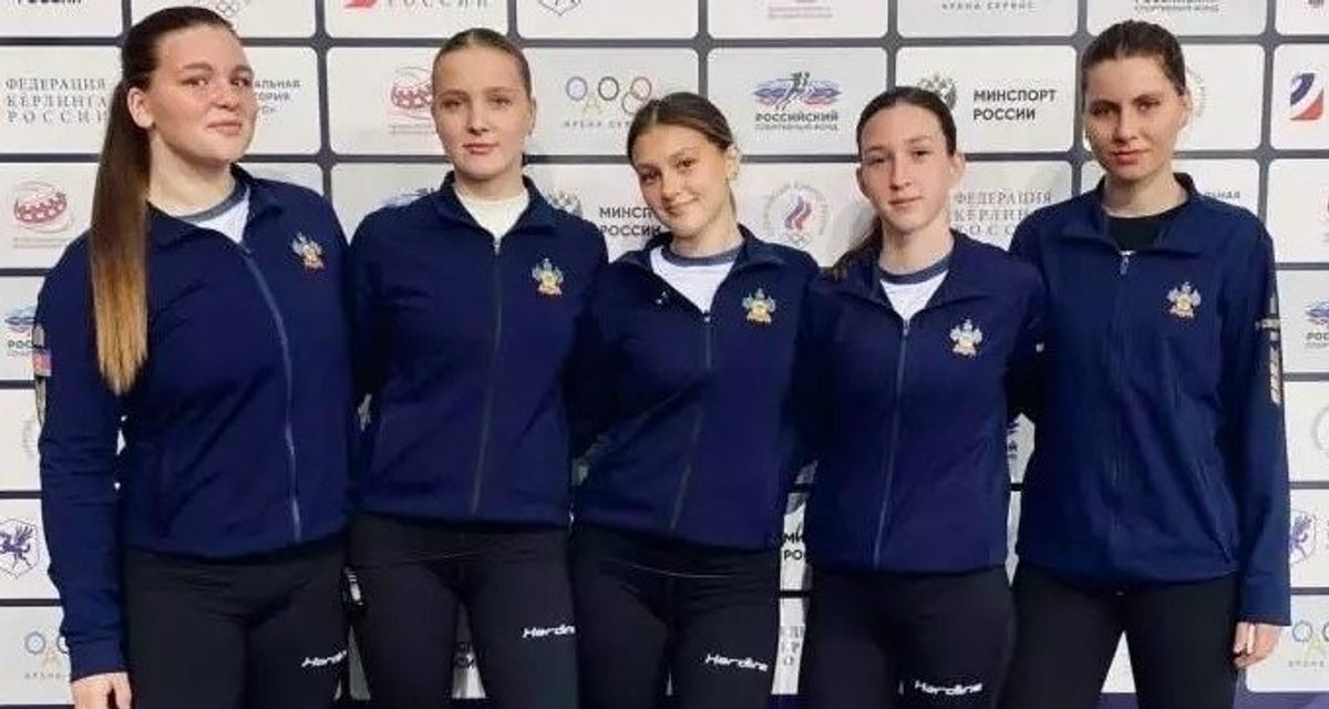 Сочинские керлингистки взяли серебро и отобрались на Спартакиаду молодёжи
