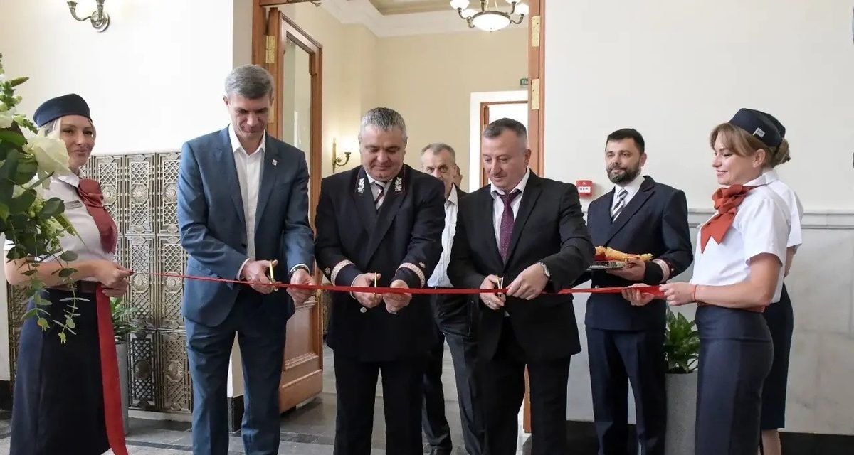 На вокзалах Сочи и Адлера открылись бизнес-залы с душевыми, детскими зонами и буфетом
